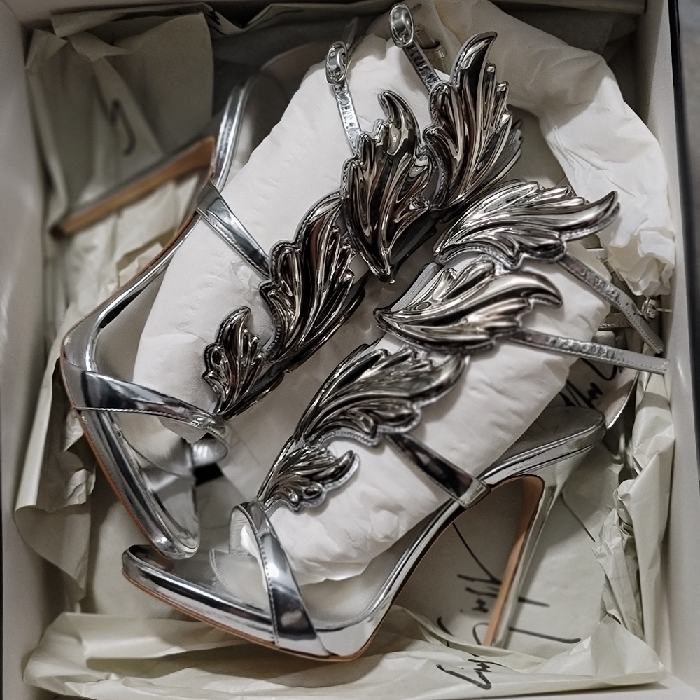 NIB Guiseppe Zanotti Fondotinta Sandal